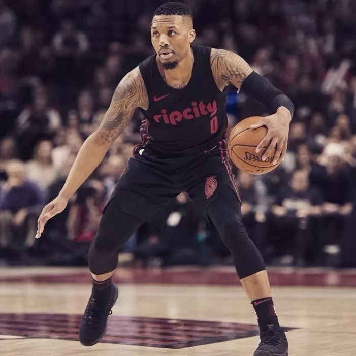 重的队伍之 重的队伍之